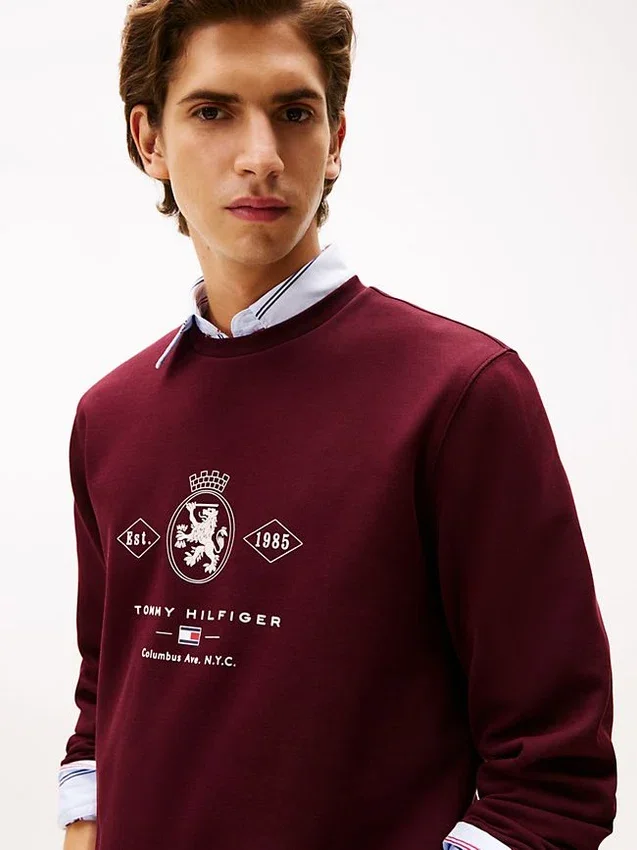 Diamond Crest Logo Sweatshirt Diamond Crest Logo Sweatshirt