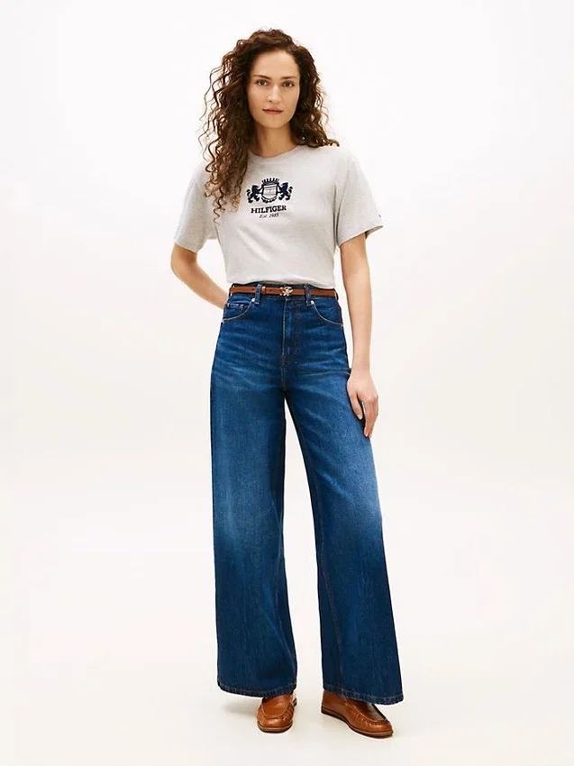 Hilfiger Crest Logo T-Shirt Hilfiger Crest Logo T-Shirt