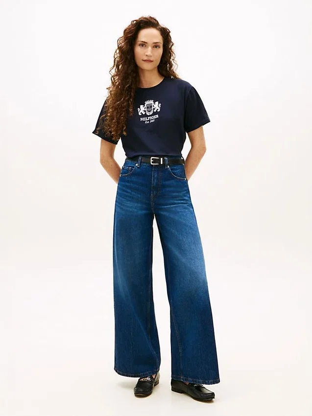 Hilfiger Crest Logo T-Shirt Hilfiger Crest Logo T-Shirt