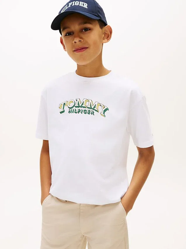 Kids’ 3D Logo Graphic T-Shirt Kids’ 3D Logo Graphic T-Shirt