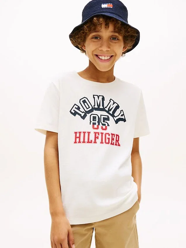 Kids’ Tommy Arch Logo T-Shirt Kids’ Tommy Arch Logo T-Shirt