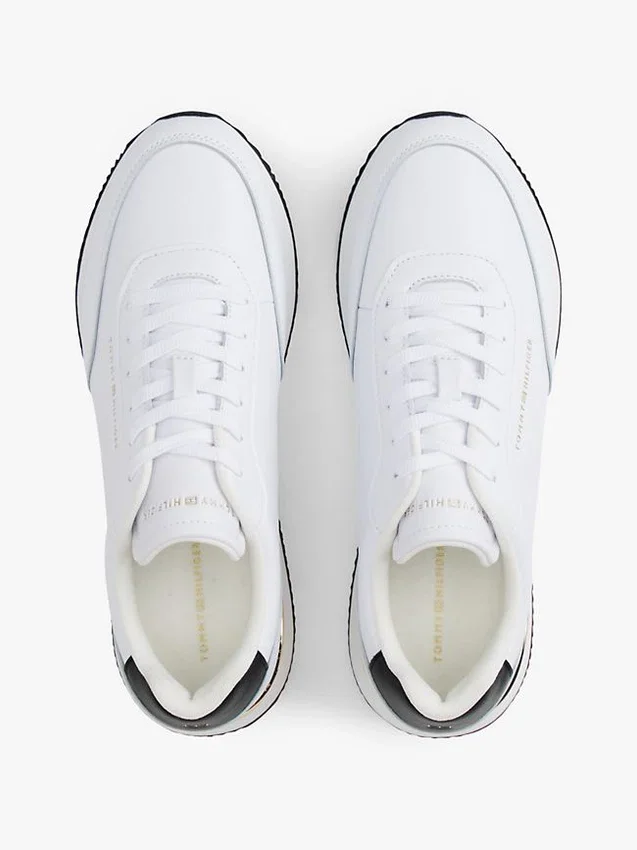 Metallic Accent Leather Runner Sneaker Metallic Accent Leather Runner Sneaker