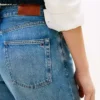 Mid-Rise Loose Straight Jean Mid-Rise Loose Straight Jean