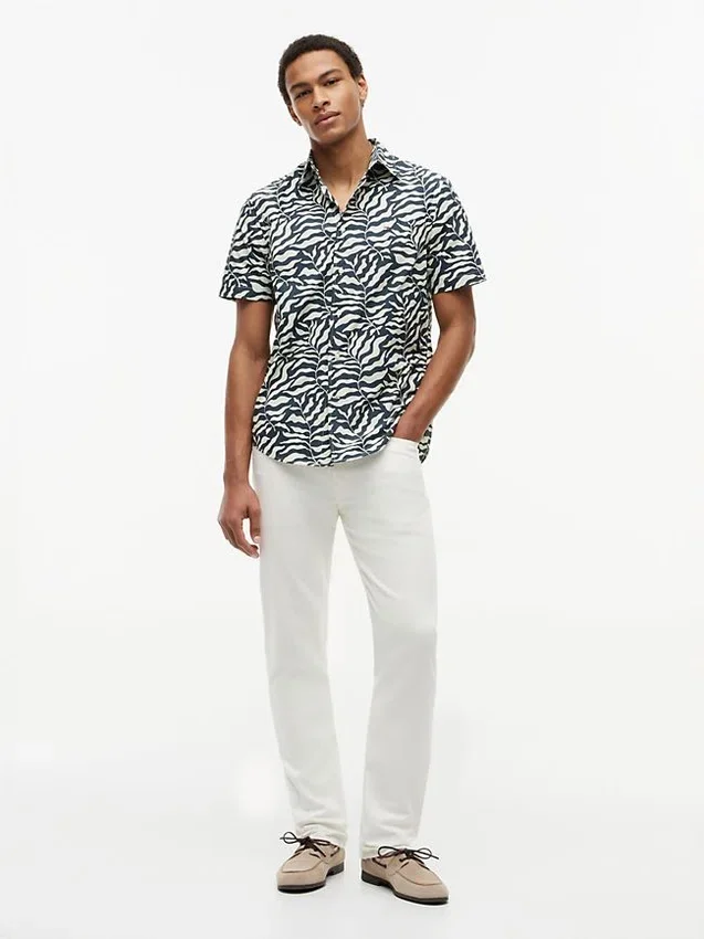 Palm Leaf Print Paper-Touch Shirt Palm Leaf Print Paper-Touch Shirt