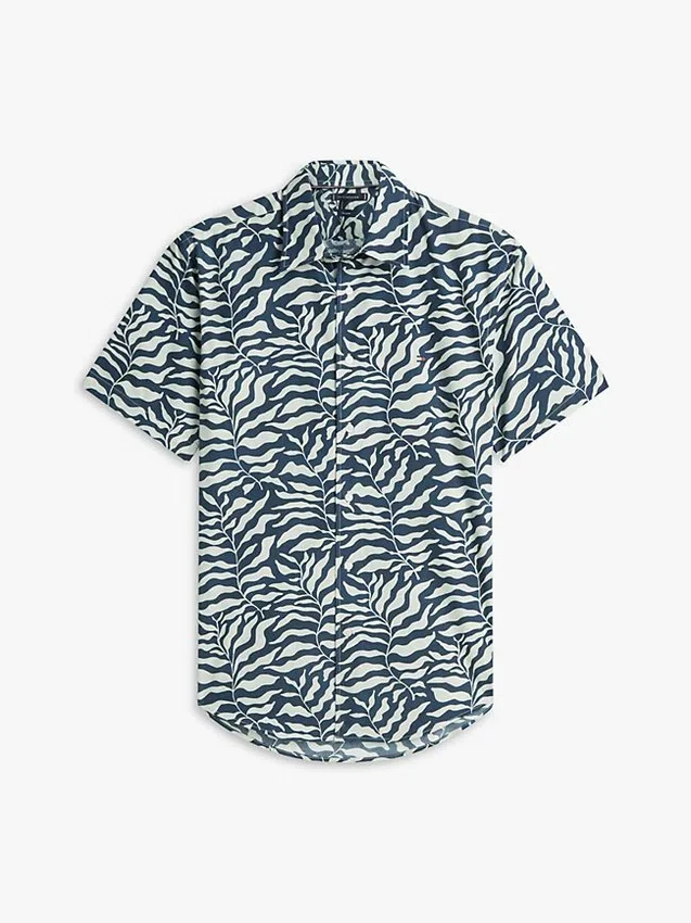Palm Leaf Print Paper-Touch Shirt Palm Leaf Print Paper-Touch Shirt