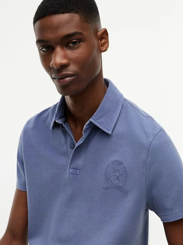 Regular Fit Garment-Dyed Crest Polo Regular Fit Garment-Dyed Crest Polo