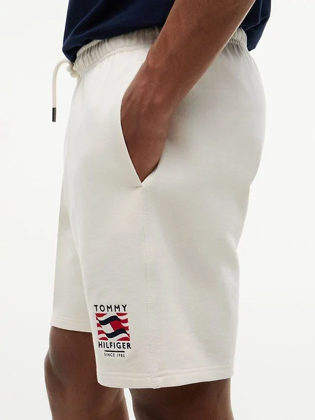 Regular Fit Wavy Flag Logo Sweatshort Regular Fit Wavy Flag Logo Sweatshort