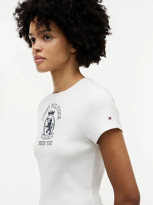 Slim Fit Garment-Dyed Crest Logo T-Shirt Slim Fit Garment-Dyed Crest Logo T-Shirt