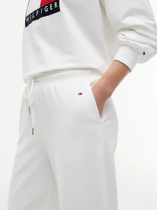 Straight-Leg Sweatpant Straight-Leg Sweatpant
