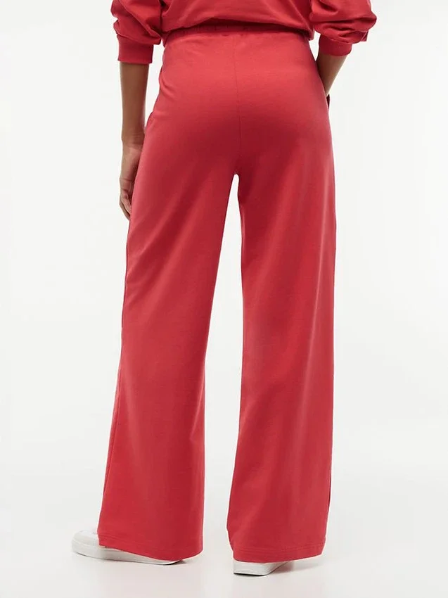 Straight-Leg Sweatpant Straight-Leg Sweatpant
