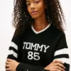 Tommy Jeans 85 Varsity V-Neck Sweater