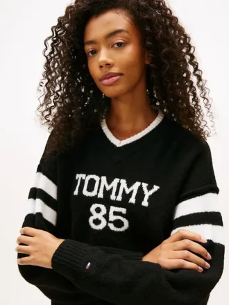 Tommy Jeans 85 Varsity V-Neck Sweater Tommy Jeans 85 Varsity V-Neck Sweater
