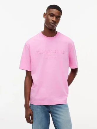 Tommy Jeans Distressed Logo T-Shirt