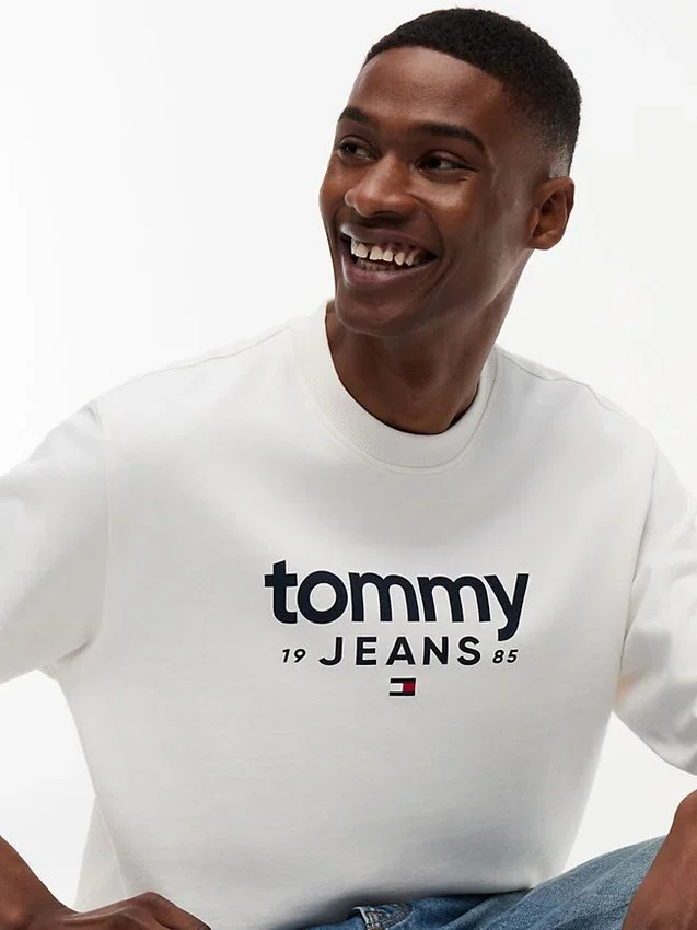 Tommy Jeans Logo Sueded Sweatshirt Tommy Jeans Logo Sueded Sweatshirt