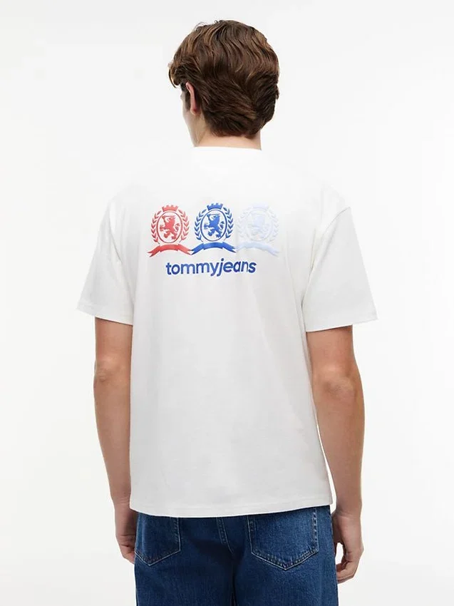 Tommy Jeans Multi-Crest Logo T-Shirt Tommy Jeans Multi-Crest Logo T-Shirt