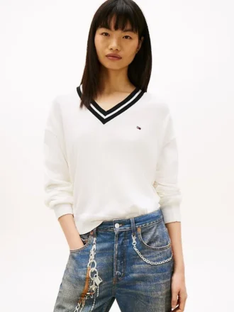 Tommy Jeans Relaxed Fit V-Neck Sweater Tommy Jeans Relaxed Fit V-Neck Sweater