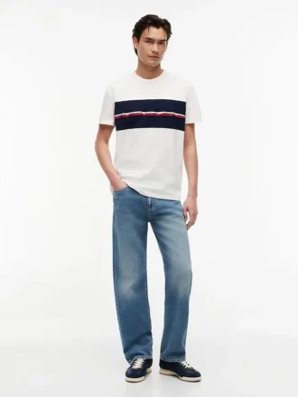 Tommy Jeans Signature Logo Tape T-Shirt