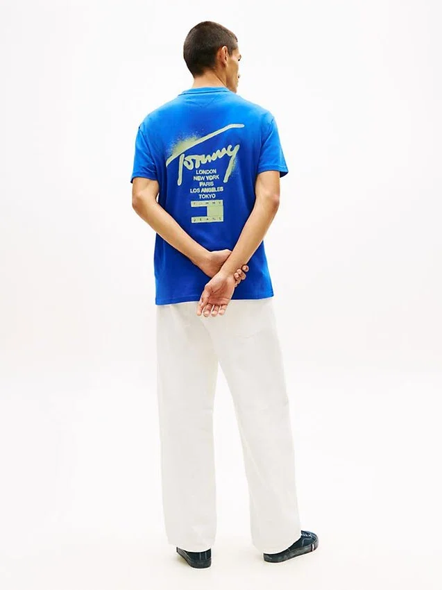 Tommy Jeans Spray Paint Logo T-Shirt Tommy Jeans Spray Paint Logo T-Shirt