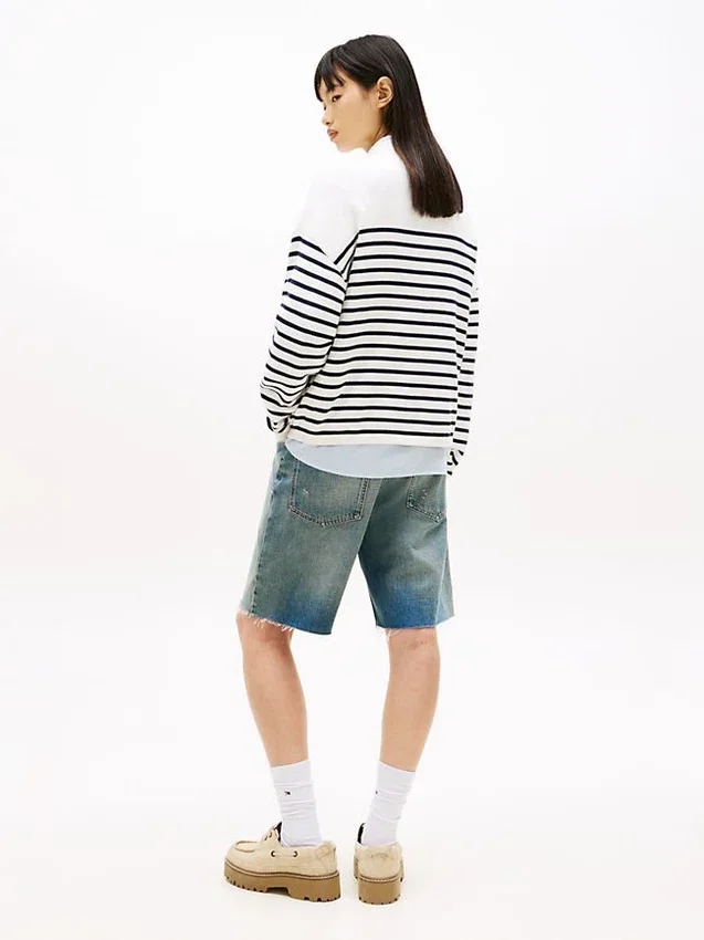 Tommy Jeans Varsity Logo Stripe Sweater Tommy Jeans Varsity Logo Stripe Sweater