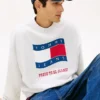 Tommy Jeans Wavy Flag Logo Sweatshirt Tommy Jeans Wavy Flag Logo Sweatshirt