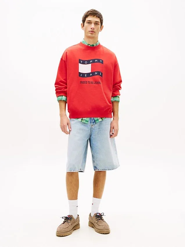 Tommy Jeans Wavy Flag Logo Sweatshirt Tommy Jeans Wavy Flag Logo Sweatshirt