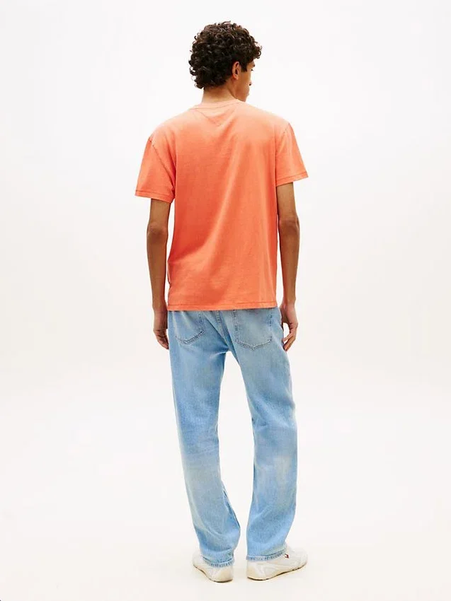Tommy Jeans Wavy Flag Logo T-Shirt Tommy Jeans Wavy Flag Logo T-Shirt